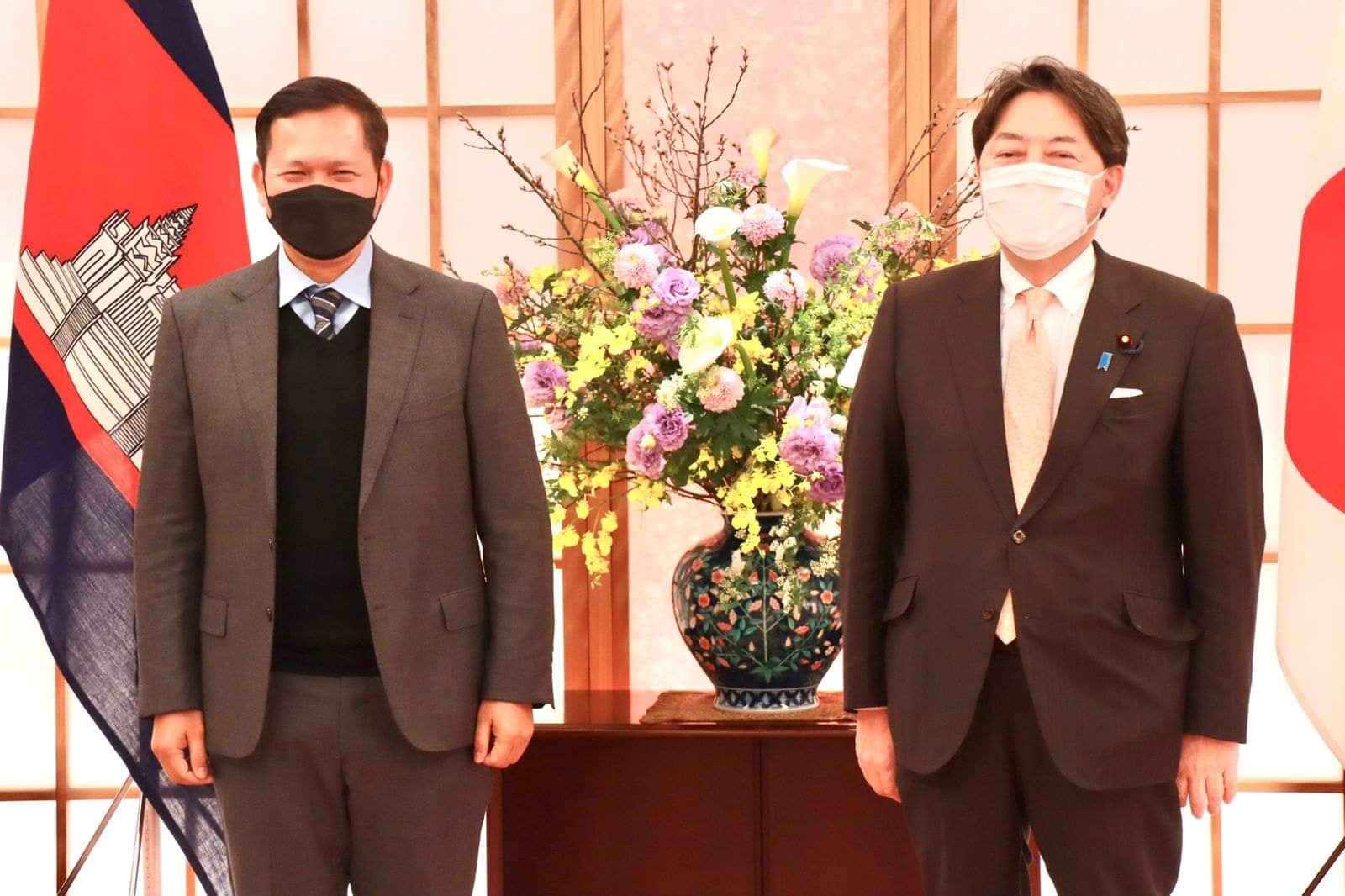 ឯកឧត្តម HAYASHI Yoshimasa រដ្ឋមន្ត្រី ការបរទេសជប៉ុន ៖ ឯកឧត្តម ហ៊ុន ម៉ាណែត មិនត្រឹមតែជា បញ្ញាវ័ន្ត ផ្នែកសេដ្ឋកិច្ច ប៉ុណ្ណោះទេ តែក៏ជា អ្នកនយោបាយ ជាន់ខ្ពស់ ប្រកបដោយទស្សនវិស័យ !!!!