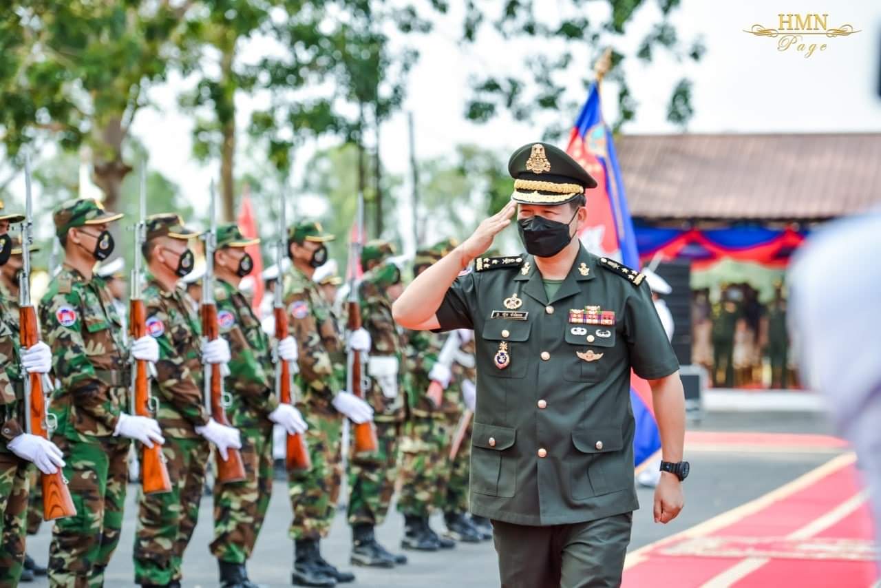 ឯកឧត្តម ឧត្តមសេនីយ៍ឯក ហ៊ុន ម៉ាណែត ៖សម្តែងនូវការកោតសរសើរ និងវាយតម្លៃខ្ពស់ចំពោះស្នាដៃ  និងលទ្ធផលការងារគួរទីមោទនៈ ដែលសាលានាយទាហានសកម្មសម្រេចបានលើការបំពេញភារកិច្ចស្នូលបណ្តុះបណ្តាលនាយទាហានថ្នាក់រិញ្ញាបត្រយោធា ដែលជាធនធានមេដឹកនាំថ្នាក់បញ្ជាការសម្រាប់បម្រើការងារនៅតាមបណ្តាស្ថាប័ន-កងឯកភាពនានាទូទាំងកងទ័ព !!!!