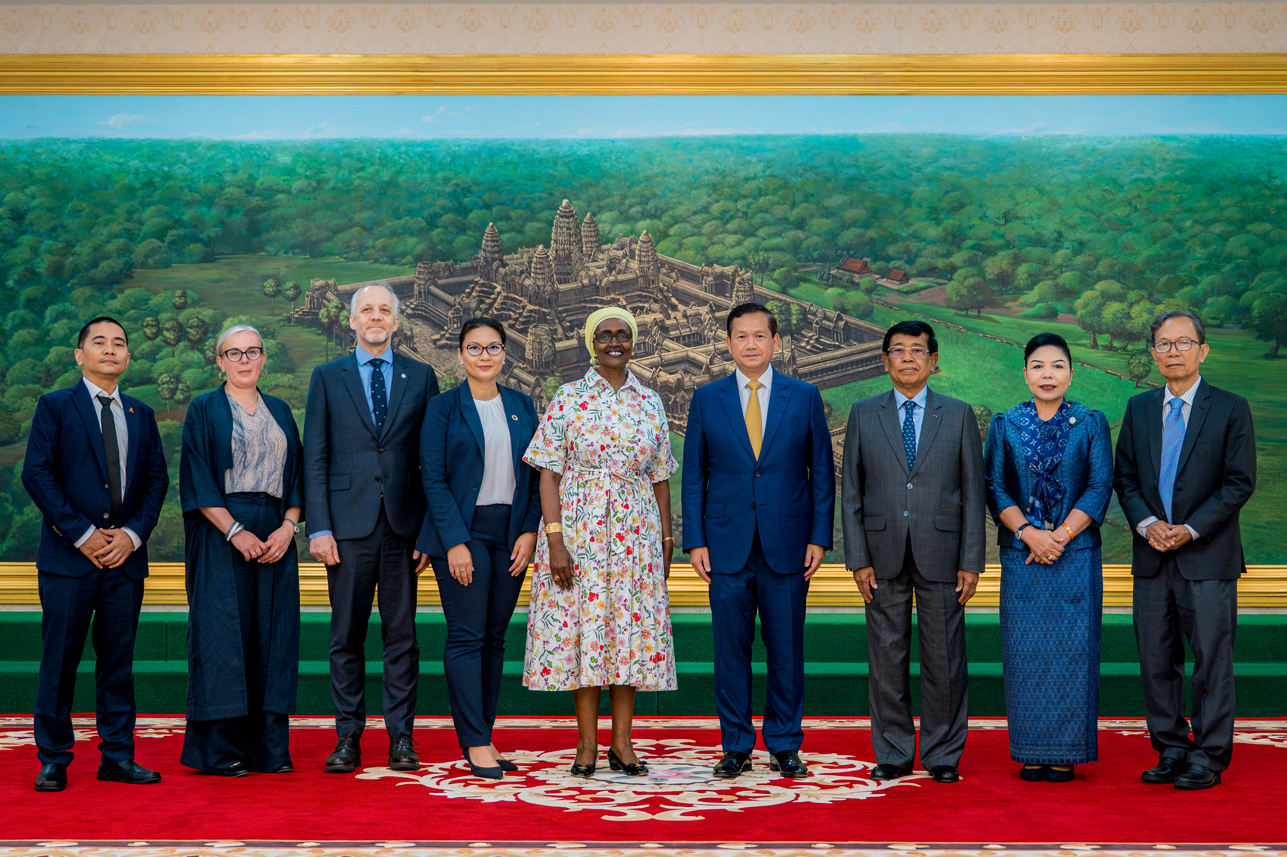 UNAIDS កោតសរសើរចំពោះការរីកចម្រើនគួរឱ្យកត់សម្គាល់លើគ្រប់វិស័យ និងសមិទ្ធផលលេចធ្លោរបស់កម្ពុជា​ ក្នុង​ការឆ្លេីយតបទៅនឹងមេរោគអេដស៍​ និងជំងឺអេដស៍ !!!!!