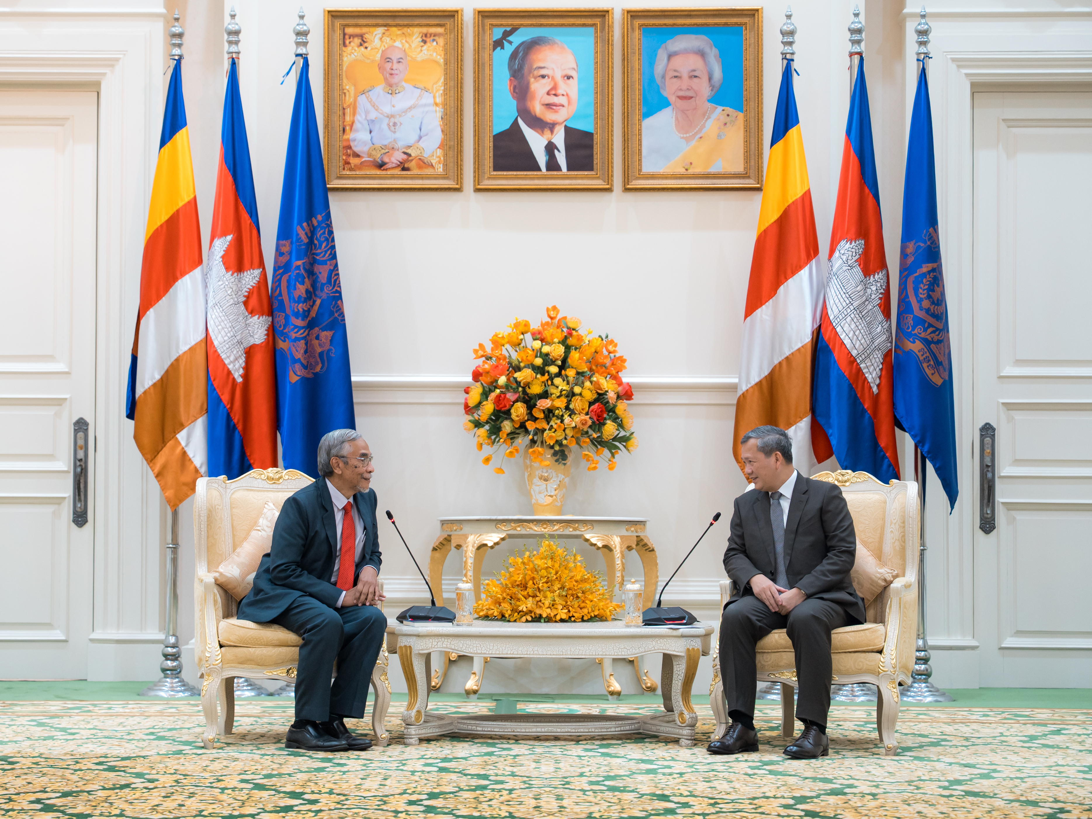 គណៈប្រតិភូសភាម៉ាឡេស៊ីវាយតម្លៃខ្ពស់ចំពោះការរីកចម្រើននៅកម្ពុជា !!!